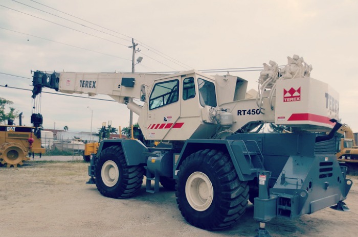 Purpose-of-Using-Knuckle-Boom-Cranes-At-Job-Sites