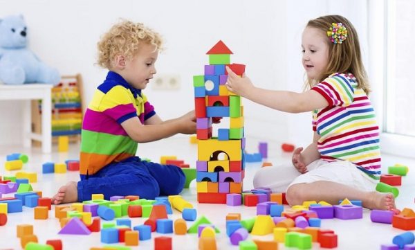 picture of two kids playing