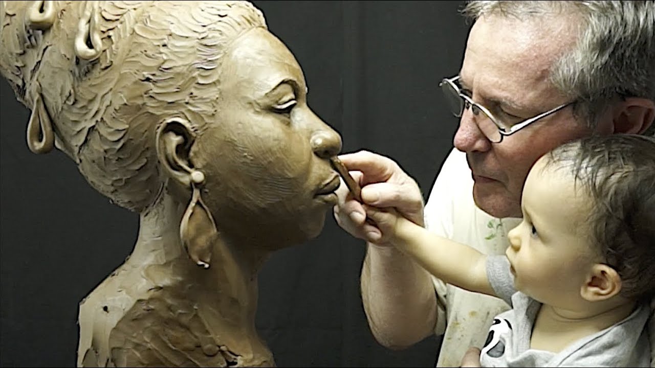 Nina-Simone-Portrait-Sculpture-in-Stages-from-Clay
