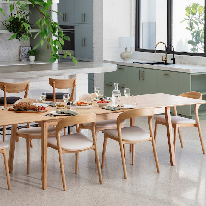 extendable-wood-dining-table